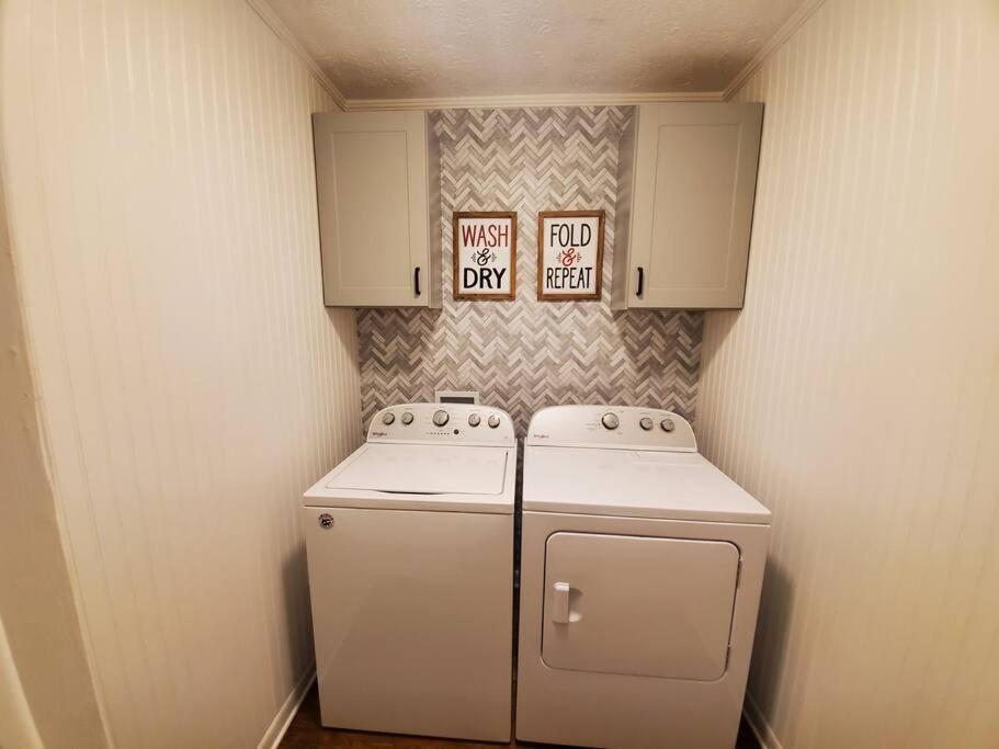 Pine Valley Place 3 Bedroom 2 Bathroom House * Gainesville
